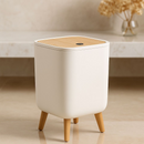 Lixeira de Cozinha e Banheiro com Tampa Click  8/9L